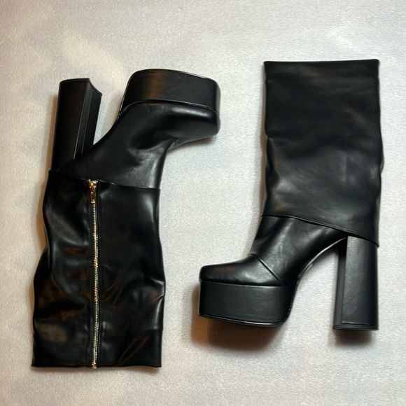 Black platform gogo boots. Unworn. - Picture 1 of 7